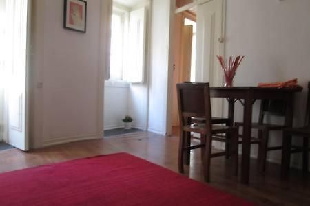 City Center Simple Charming Apartment Lisbona Esterno foto